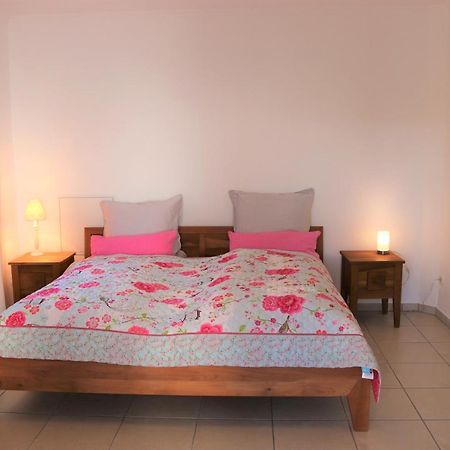 Schoene Ferienwohnung Vor Den Toren Pullman Citys Zwei Aicha vorm Wald 외부 사진